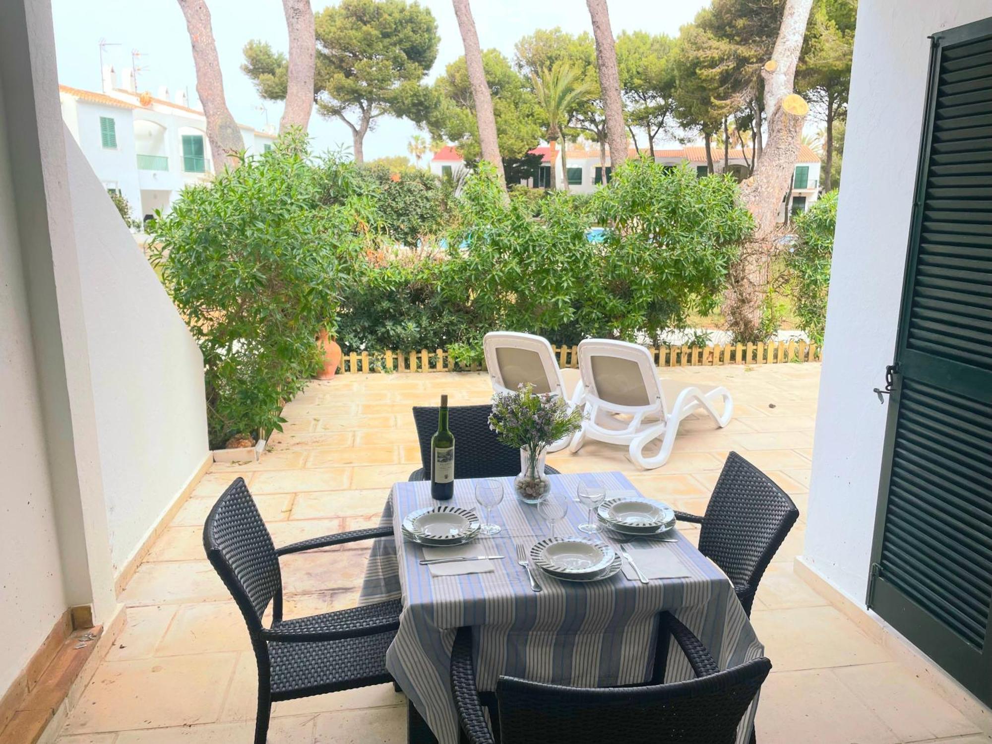 Playa Xoriguer Con Piscina Y Jardin Apartment
